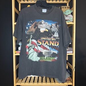 Vintage United We Stand American T Shirt size large Single Stitch